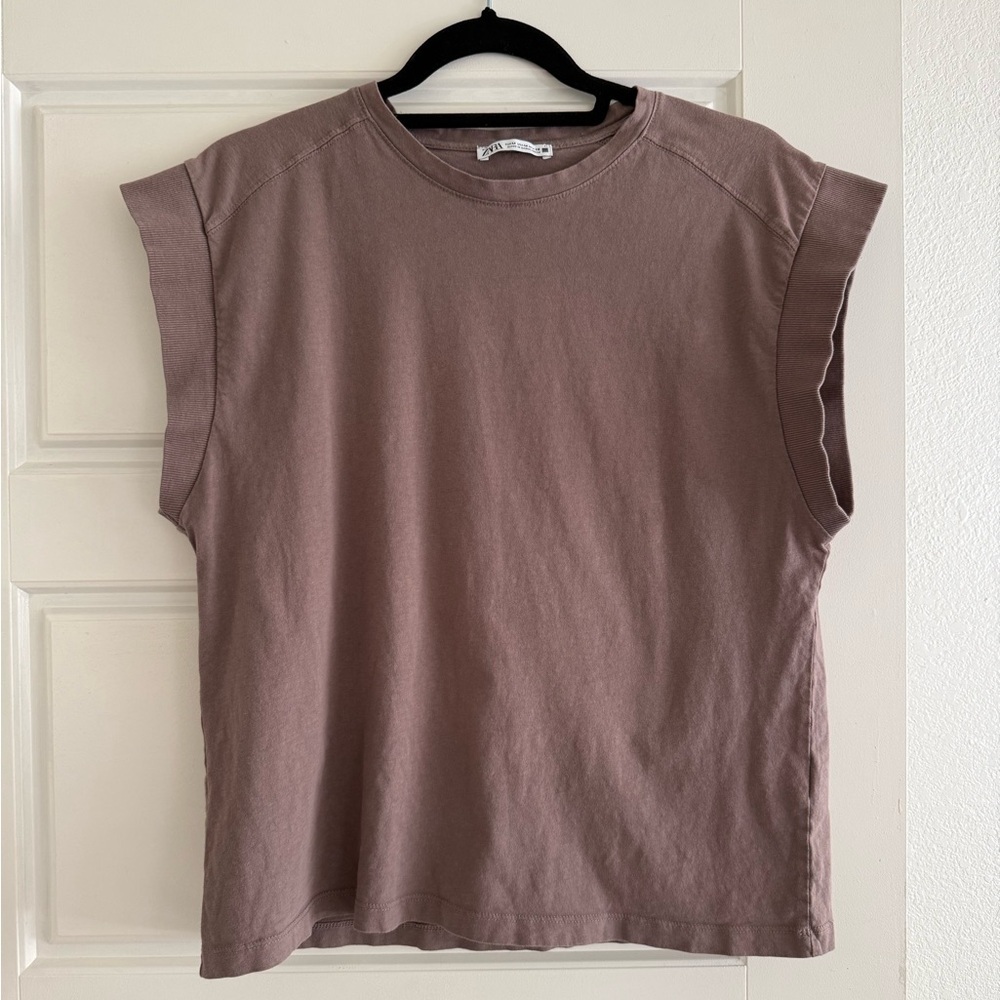 Zara Women’s Brown Muscle Tee Size Medium